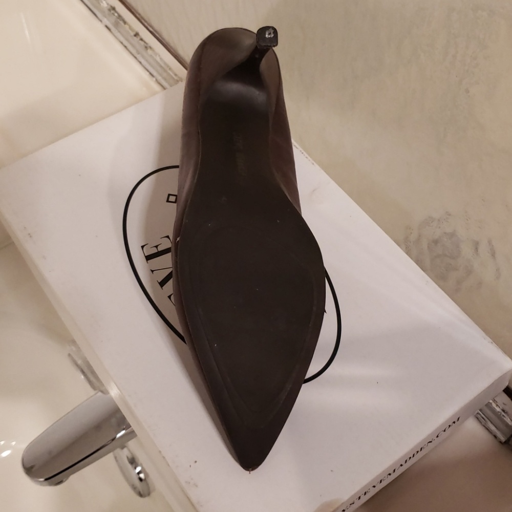 Heels - Picture 6 of 6